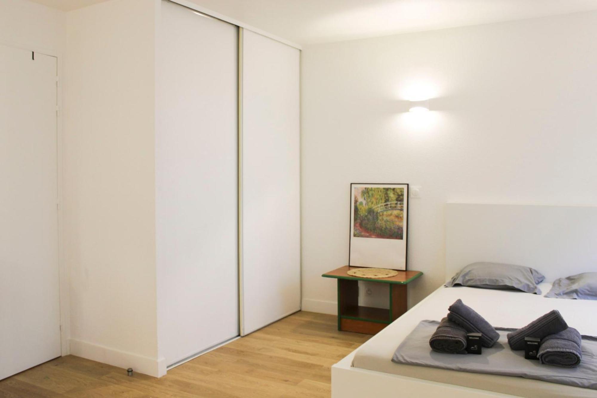 Apartment Charming Bright In The Heart Of